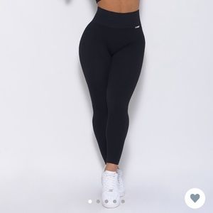 Bombshell Sportwear inspired seamless leggings